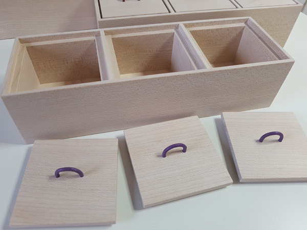 KÄSTCHEN MIT 3 DECKELN KÄSTCHEN MIT 3 DECKELN